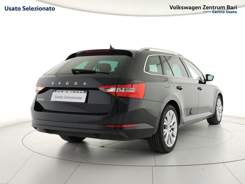 Skoda Superb wagon 2.0 tdi evo executive 150cv dsg