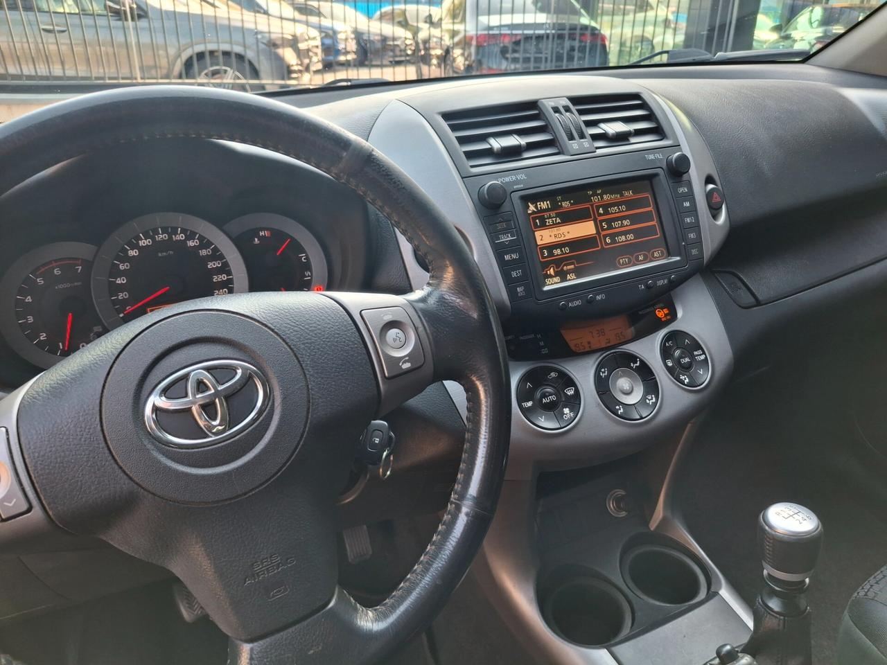 Toyota RAV4-2.2 D-4D 136 CV. Sol*GANCIO TRAINO*