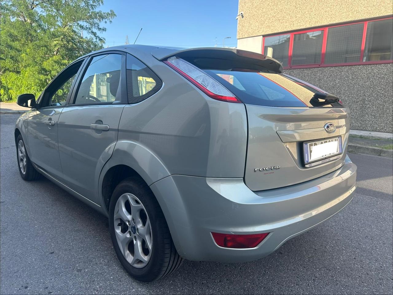 Ford Focus 1.6 (115CV) 5p. Bz.- GPL Ikon
