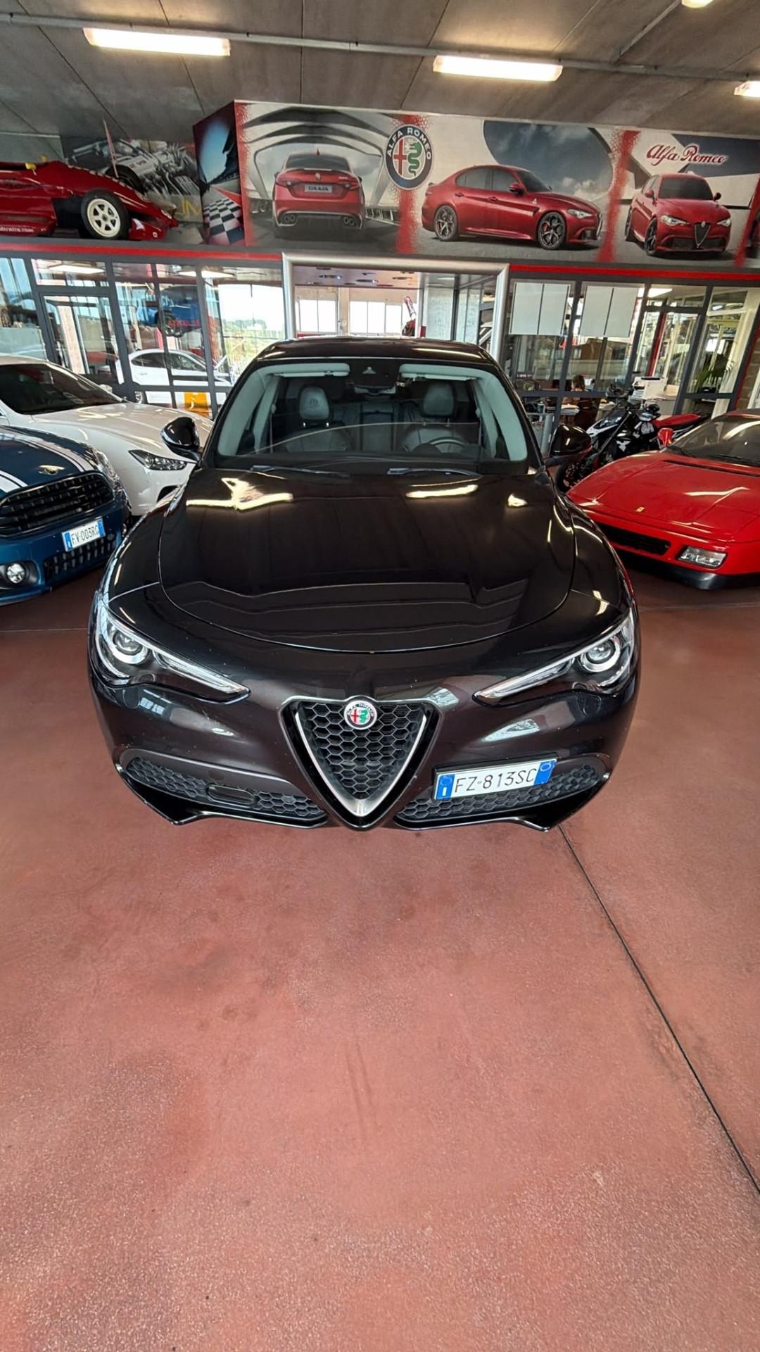Alfa Romeo Stelvio 2.2 Turbodiesel 190 CV AT8 Q4 Sport-Tech
