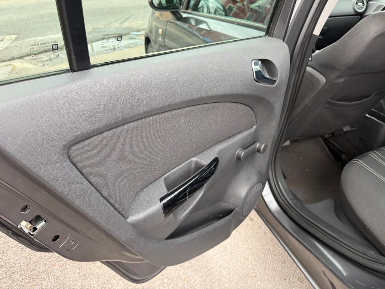 Opel Corsa 1.3 CDTI 90CV 2010 tagliandata