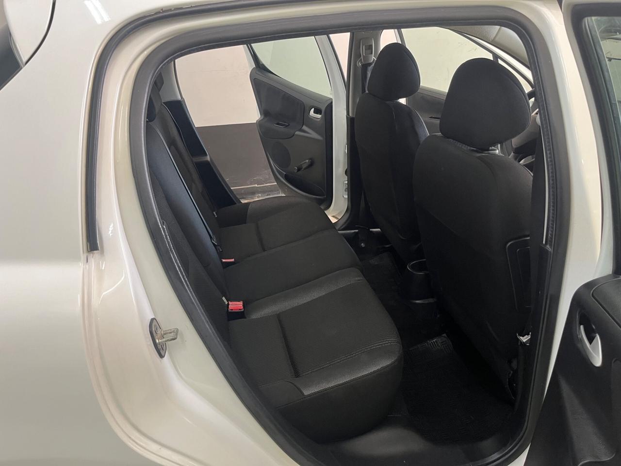 Peugeot 207 1.4 HDi 70CV 5p. 2012