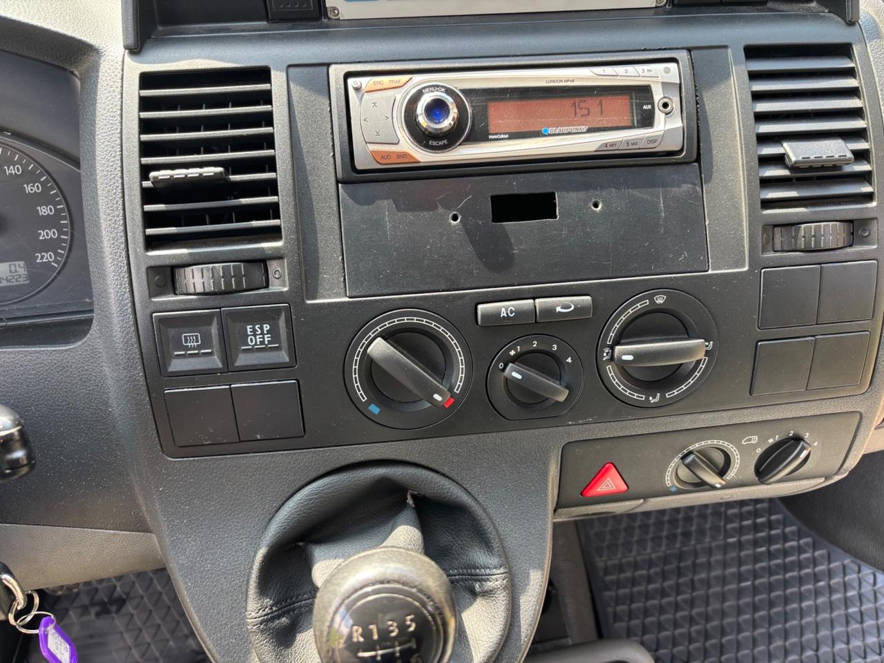 Volkswagen T5 Transporter 2.5 TDI 131 CV