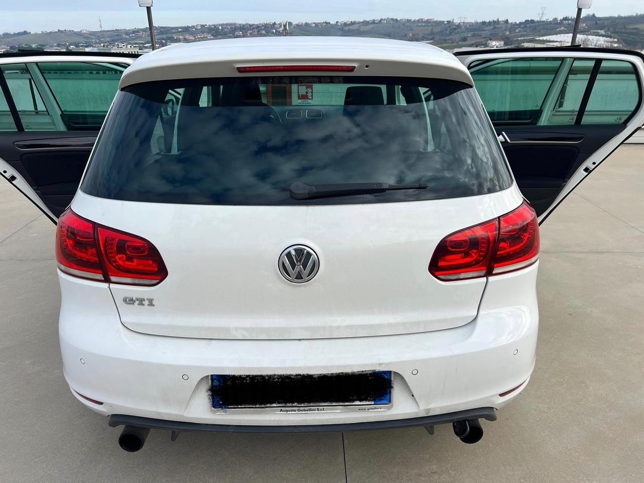 Volkswagen Golf GTI 2.0 TSI 5p.