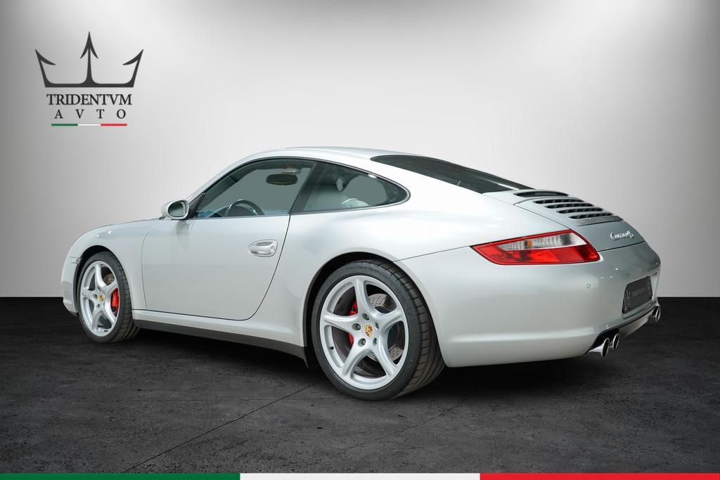 Porsche 911 Coupe 3.8 Carrera 4S
