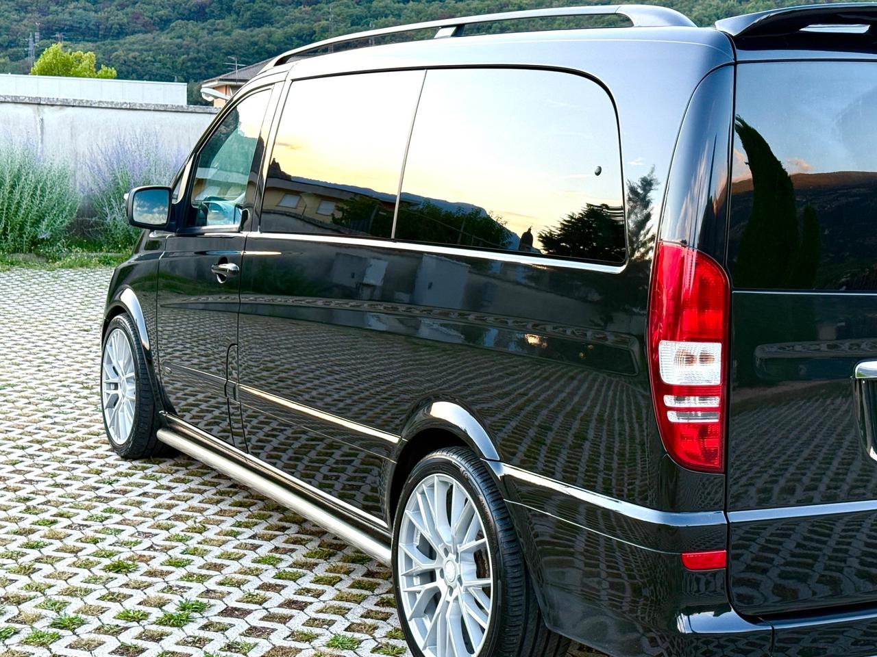 Mercedes Viano 3.0 CDI V6 224cv Avantgarde L 8 posti