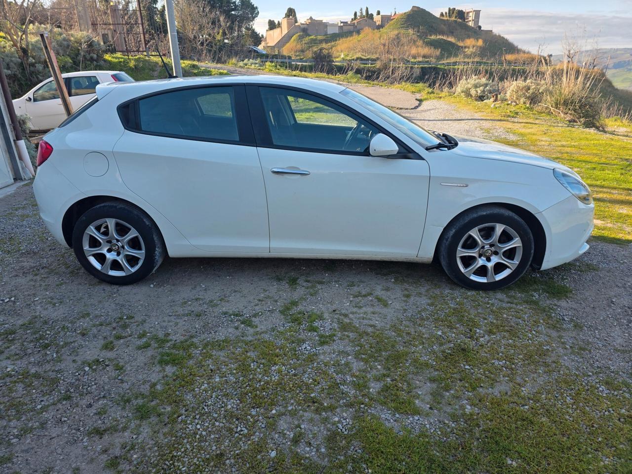 Alfa Romeo Giulietta 1.6 JTDm-2 105 CV Business