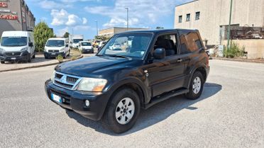 Mitsubishi Pajero 3.2 DI-D 16V 3p. Intense DPF