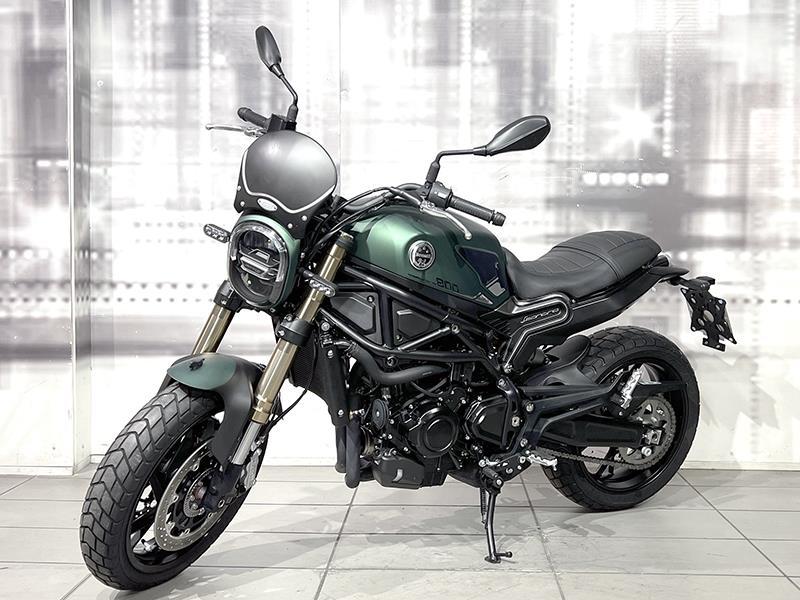 Benelli Leoncino 800