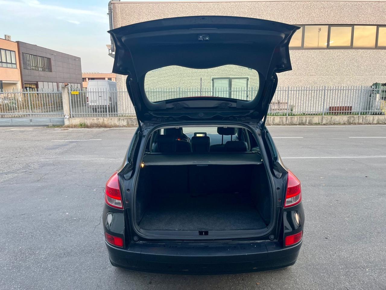 Renault Clio sw 1.2benz 2011 164.000km perfetta