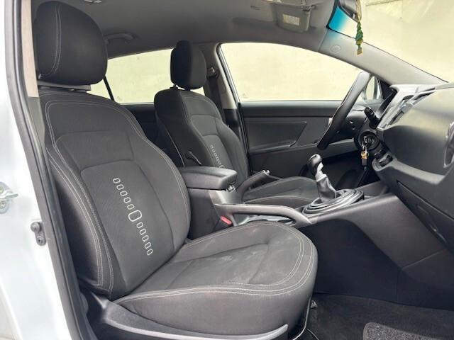 KIA SPORTAGE 1.7 CRDI VGT 2WD RETROCAMERA