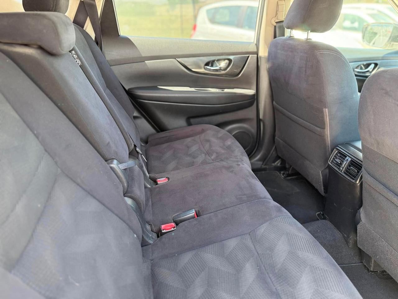 Nissan Xtrail 1.6 dci 130cv Tekna 2016 AUTOCARRO N1