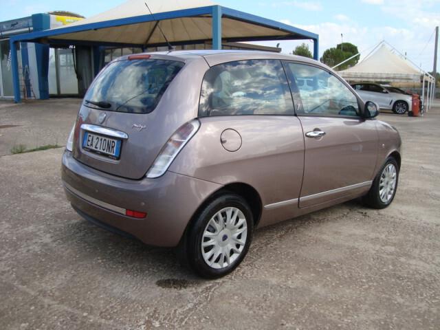Lancia Ypsilon 1.3 MJT 75 CV Automatica