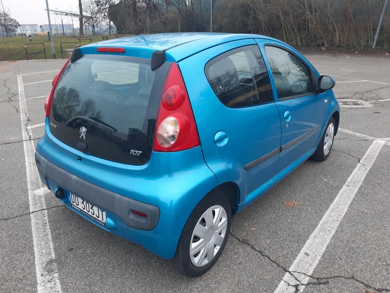 Peugeot 107 1.0 68CV 5p. Plaisir