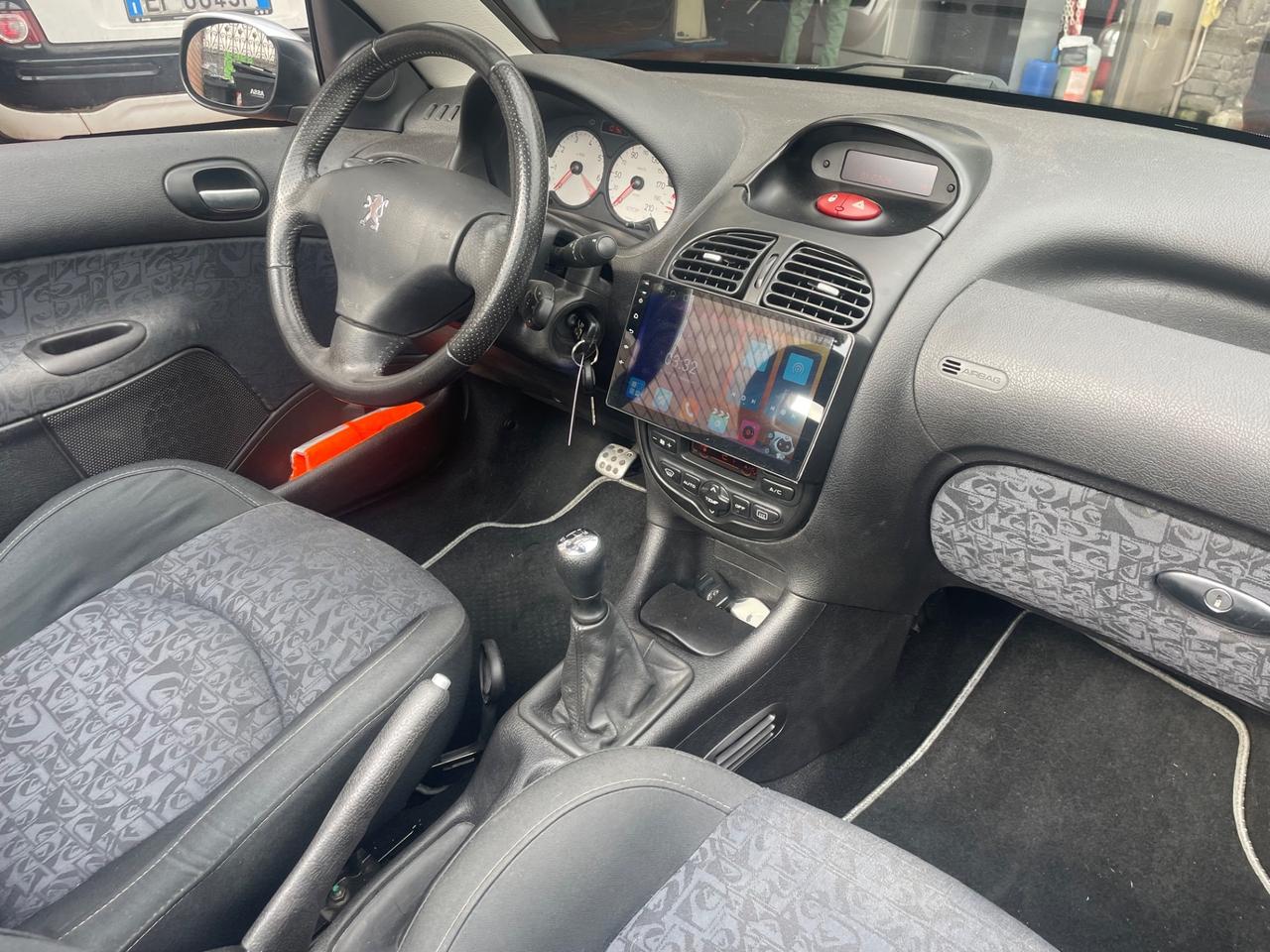 Peugeot 206 1.6 16V CC