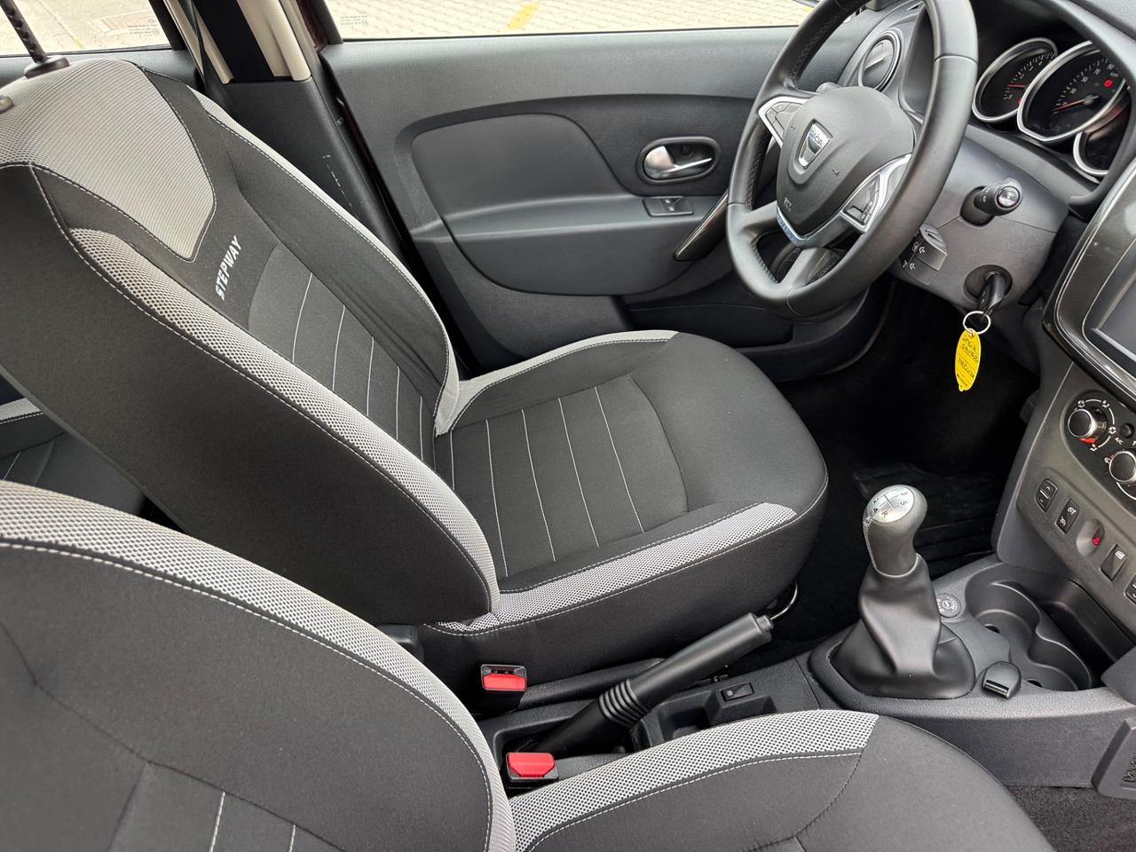 Dacia Sandero Stepway 0.9 TCe 12V TurboGPL neopatentati
