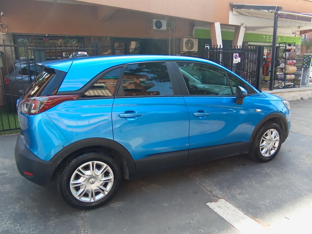 Opel Crossland X 1.2 Advance offerta del mese