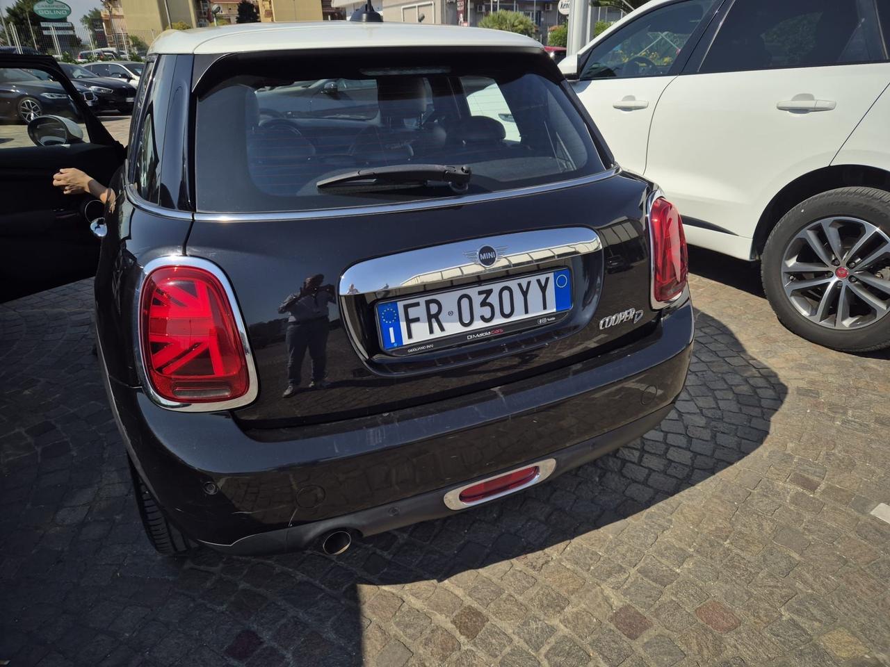 MINI COOPER D 5PORTE 1.5 DIESEL AUT+NAVI+LED+PELLE