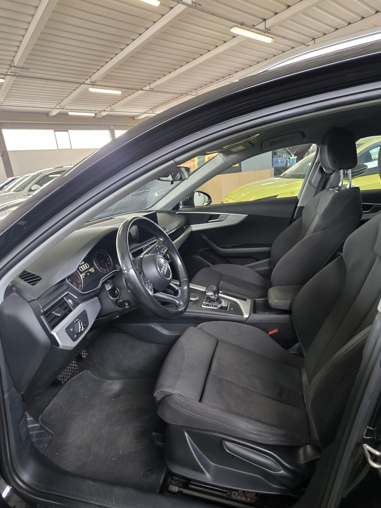 Audi A4 Avant 2.0 TDI 122 CV Business