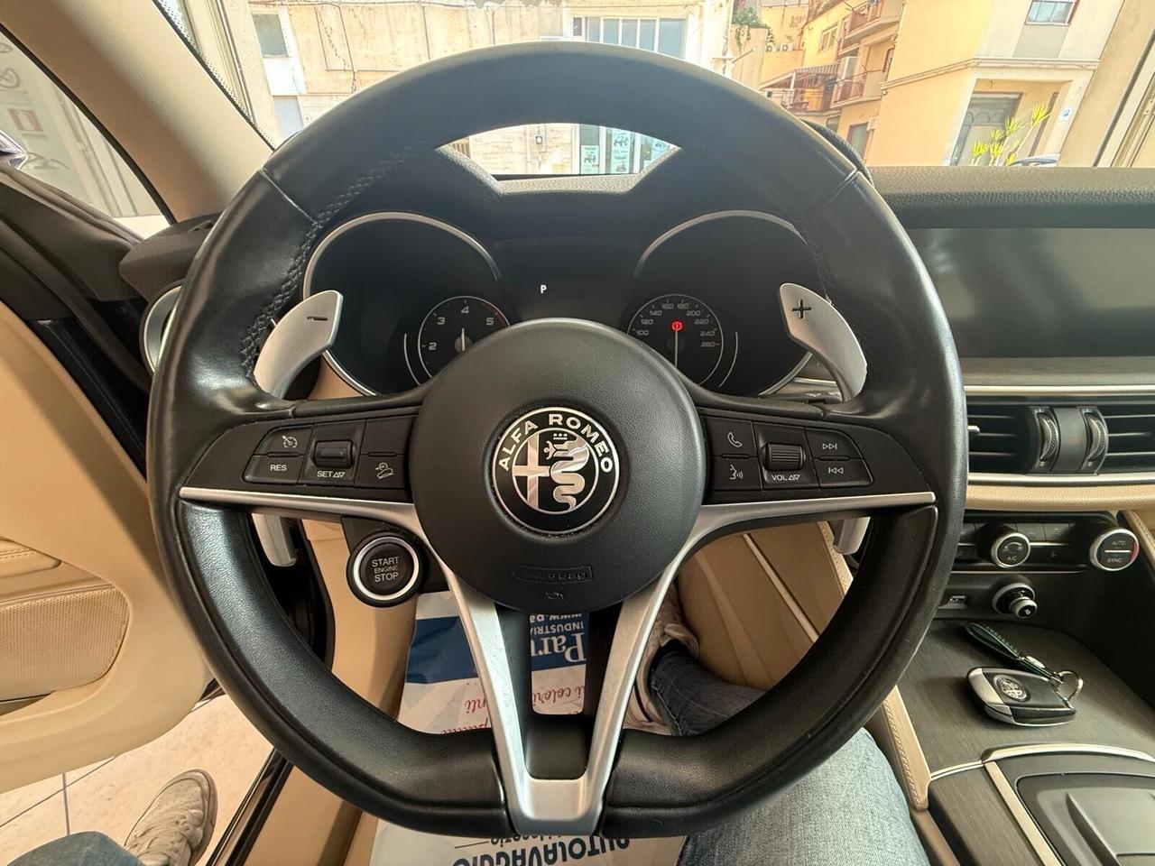 Alfa Romeo Stelvio 2.2 Turbodiesel 210 CV AT8 Q4 Super