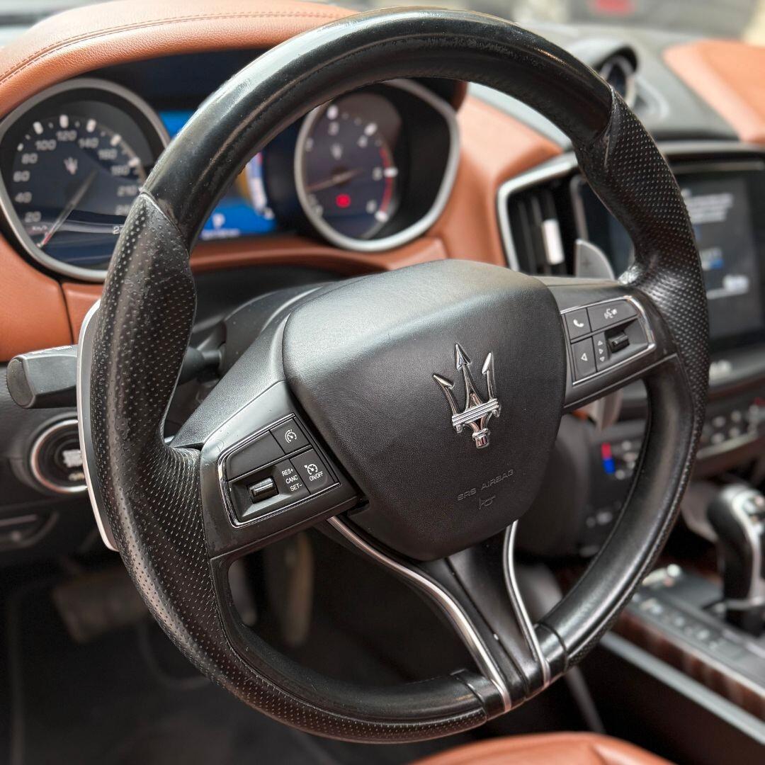 Maserati Ghibli V6 Diesel 275 CV Gransport **FULL**