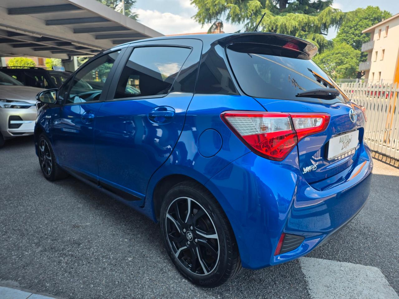 Toyota Yaris 5p 1.5 FULL HYBRID Trend Blue Edition