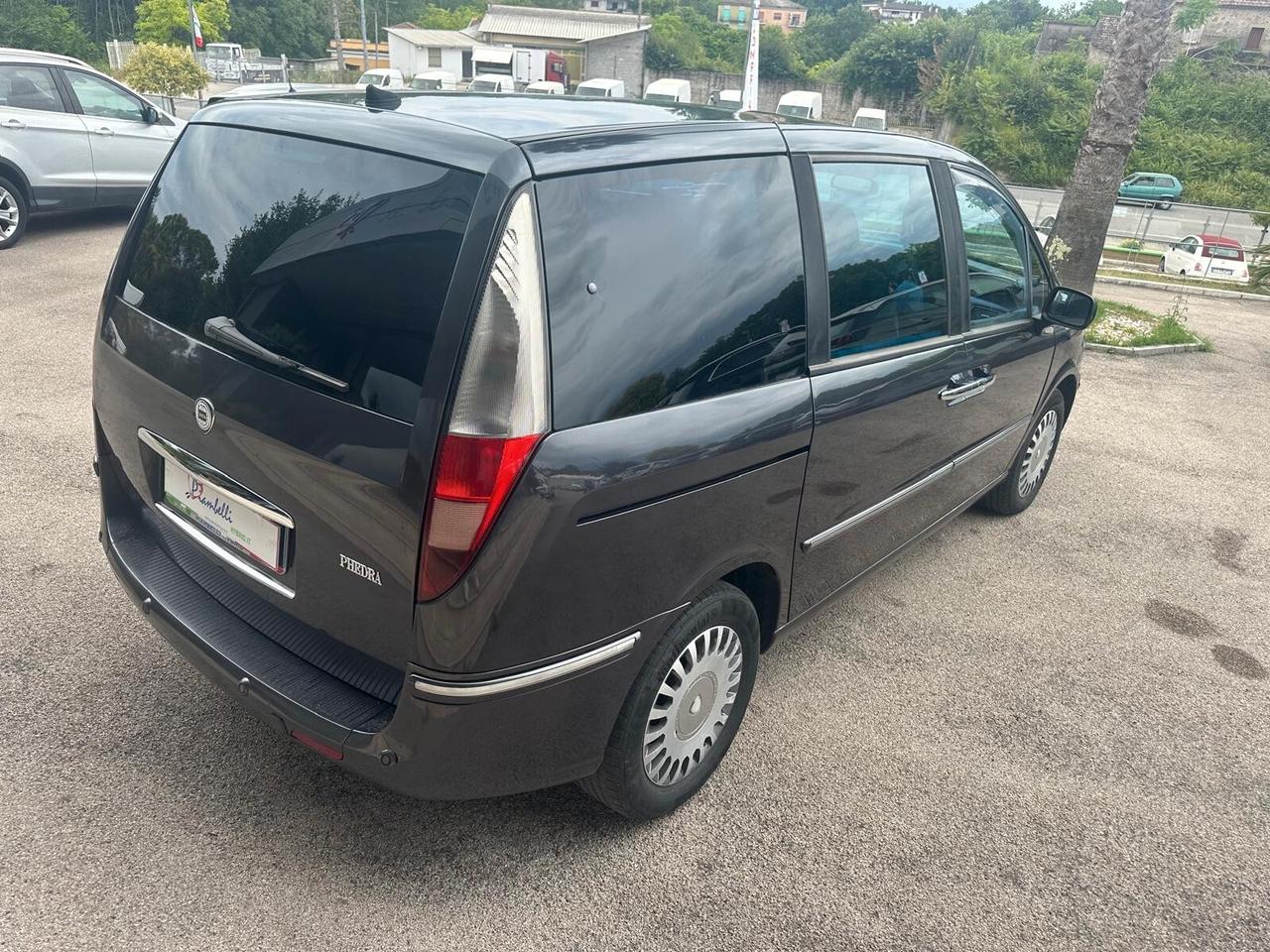 Lancia Phedra 2.2 JTD Emblema AUTOM. NEOPATENTATI 7P