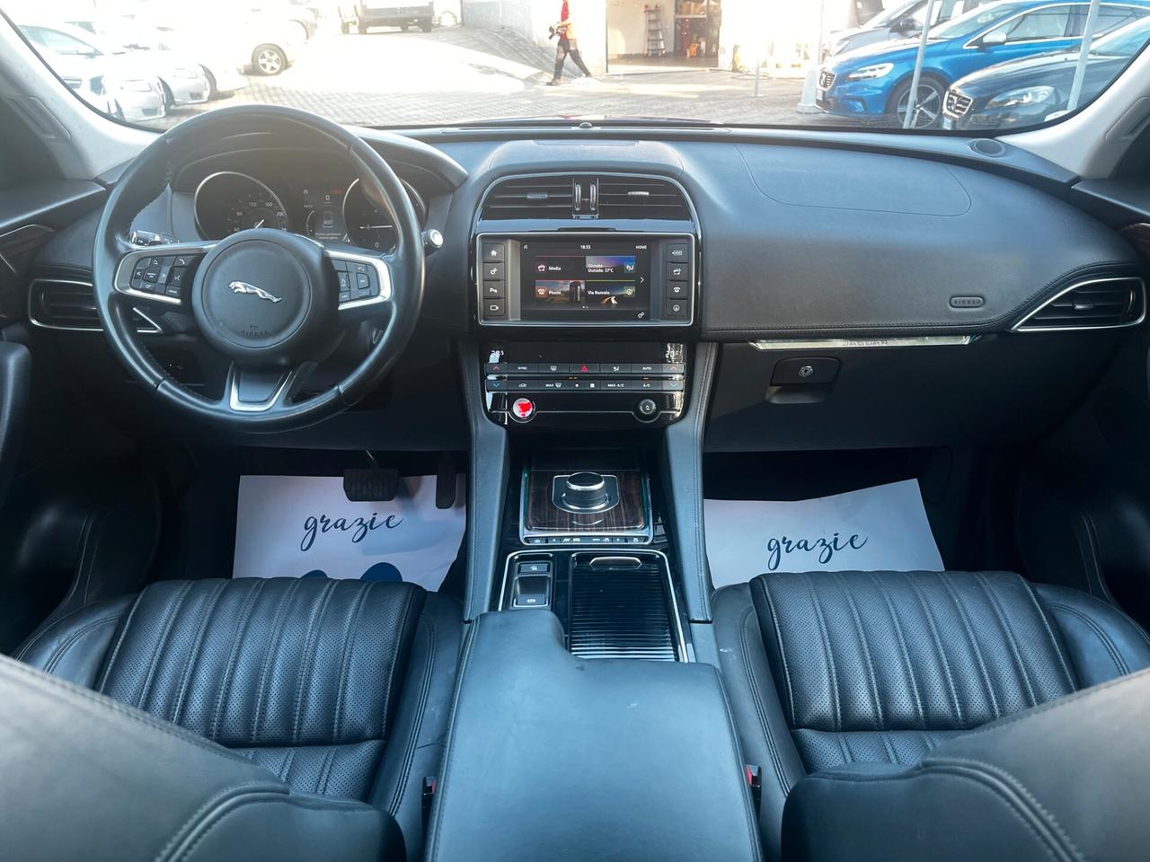 Jaguar F-Pace 2.0 D 240 CV AWD aut.