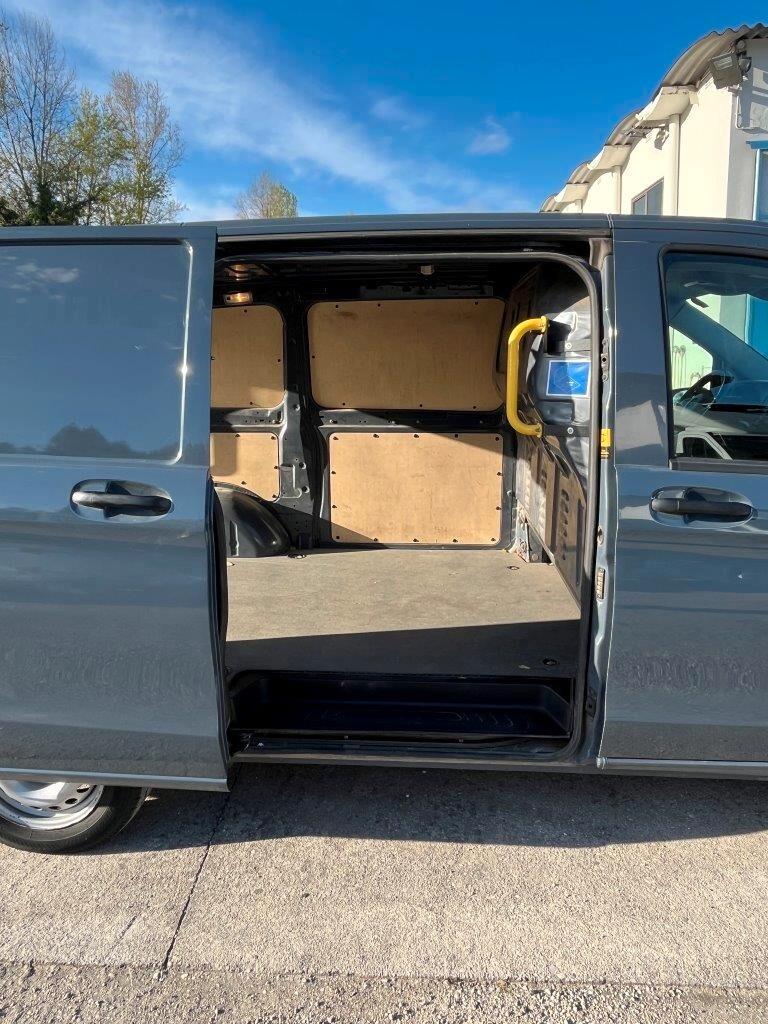 Mercedes Benz Vito (Armada) 110 Long FP