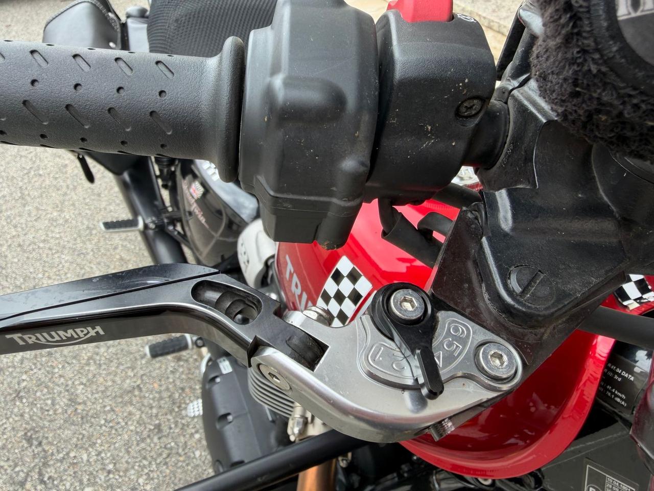 Triumph Street Twin 900 ( 2017 - 1 #18