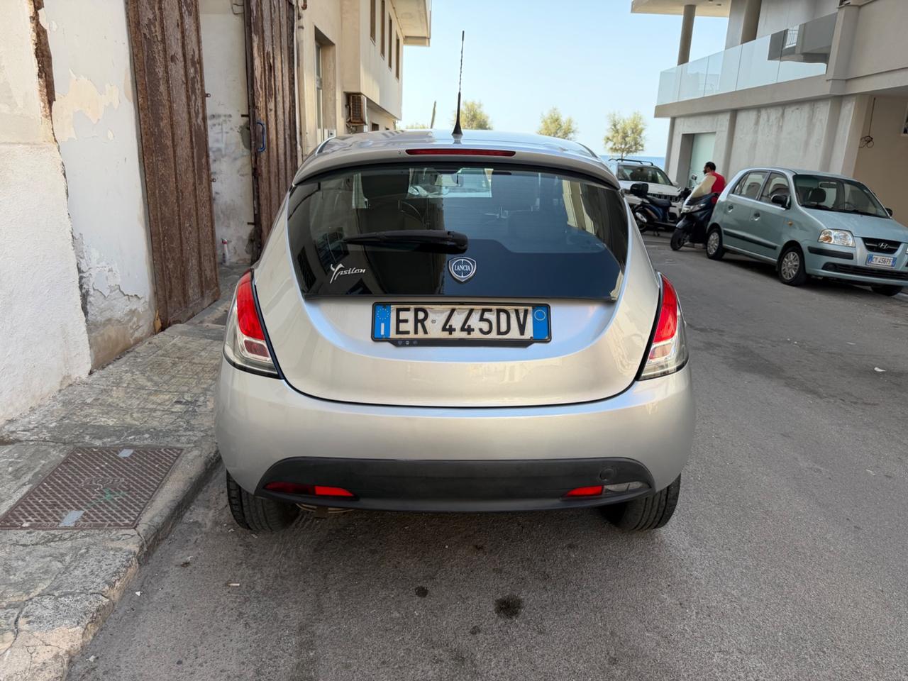 Lancia Ypsilon 1.2 GPL Ecochic Gold