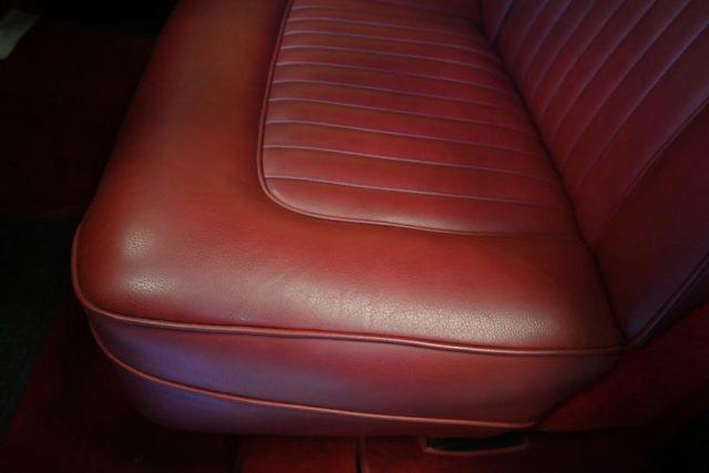 DAIMLER Sovereign 2.5 V8 AUTO GUIDA A DESTRA PERFETTA ITALIANA NUOVA