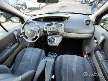 RENAULT Scénic 1.5 diesel