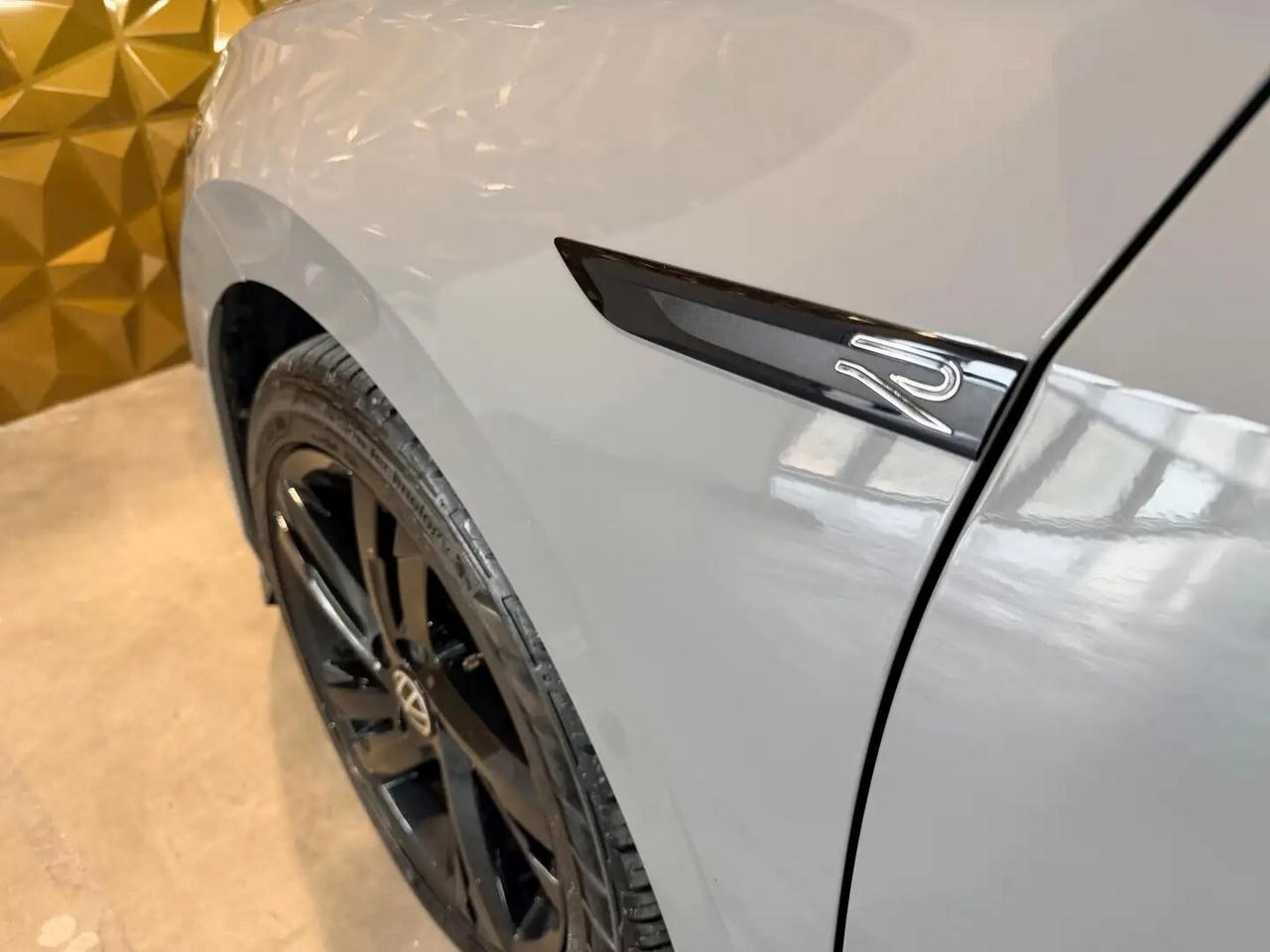 Volkswagen Golf 2.0 TDI 150 CV SCR R-Line