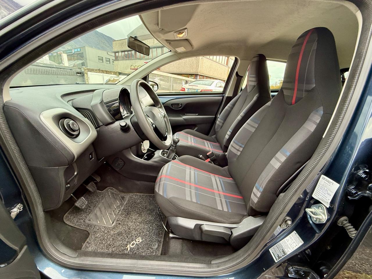 Peugeot 108 VTi 68 5 porte Allure 2016 104.000KM