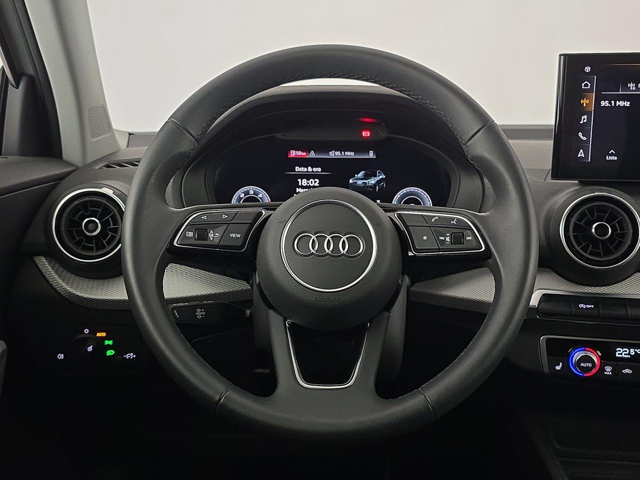 Audi Q2 35 2.0 tdi business advanced s-tronic