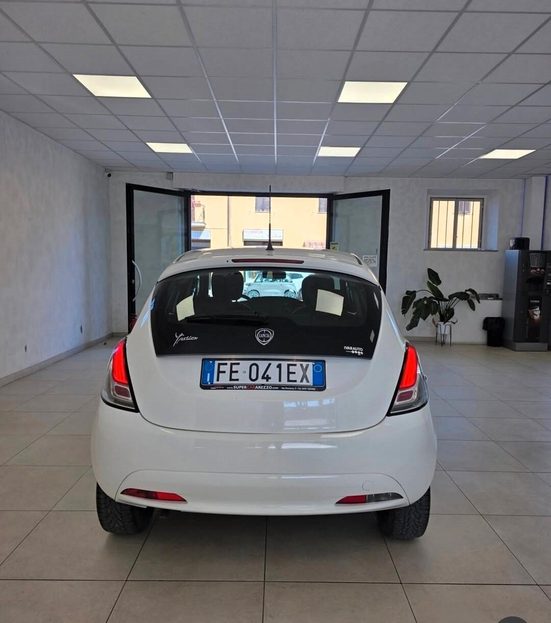 Lancia Ypsilon 1.2 69 CV 5 porte GPL Ecochic Gold