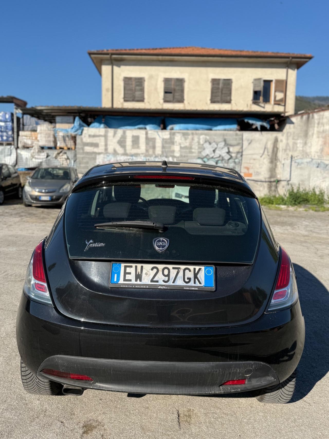 Lancia Ypsilon 1.3 MJT 16V 95 CV 5 porte S&S Silver