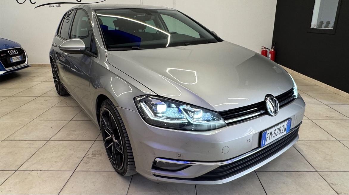 Volkswagen Golf 2.0 TDI 5p. 4MOTION Highline