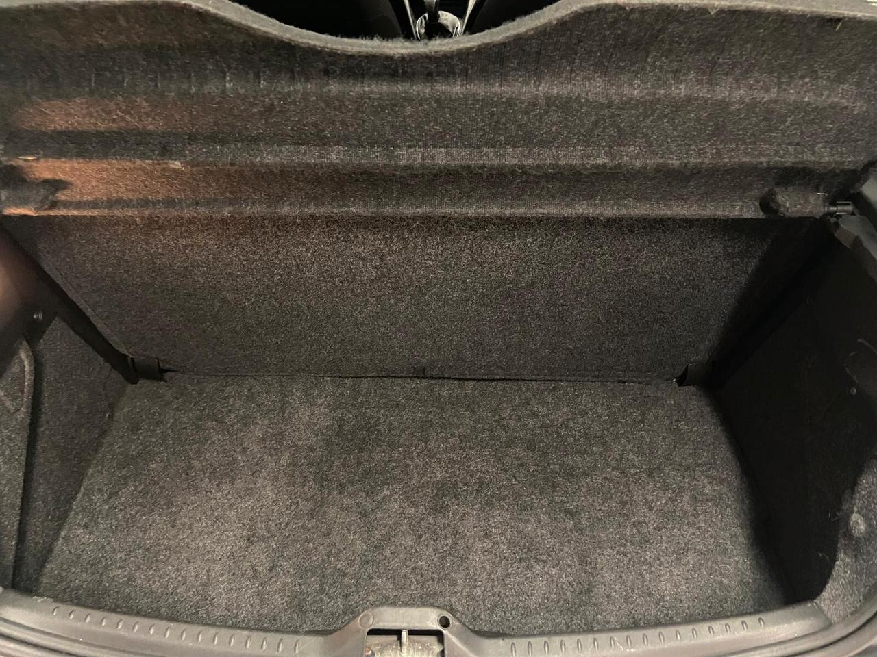 Lancia Ypsilon 1.3 MJT 75 CV Diva