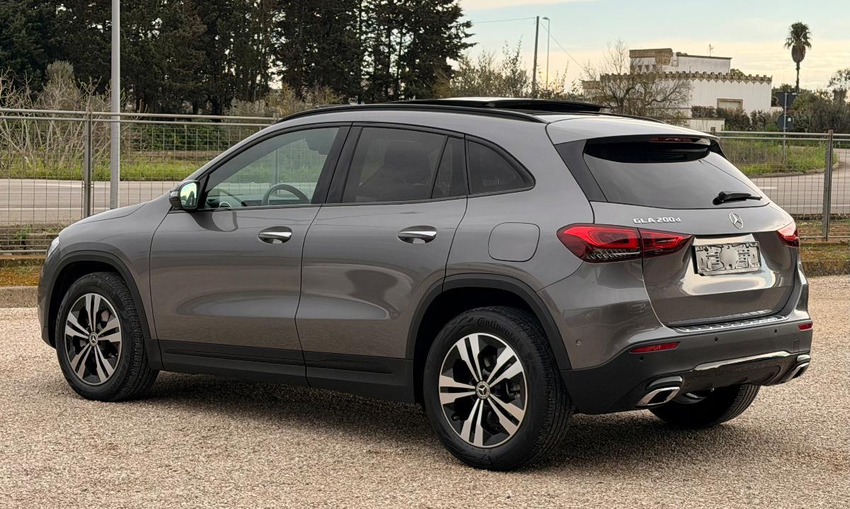 MERCEDES Classe GLA 200 d Automatic Sport