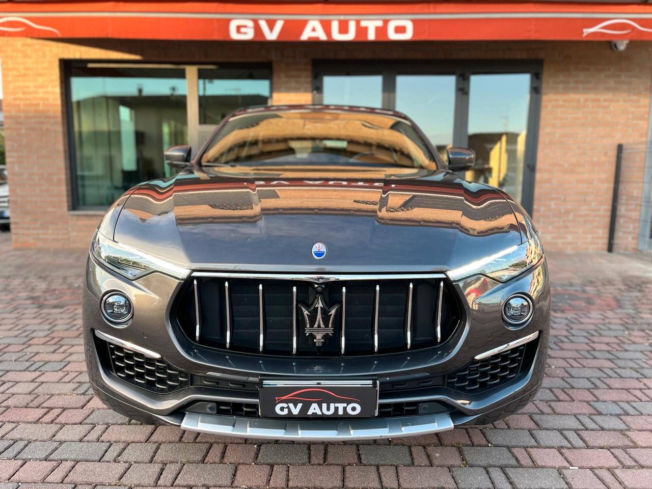 MASERATI LEVANTE 250cv AWD GRANLUSSO