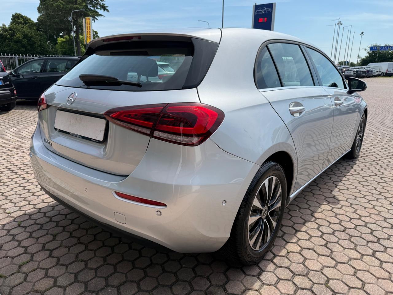 Mercedes-benz A 180 A 180 d Automatic Business Extra