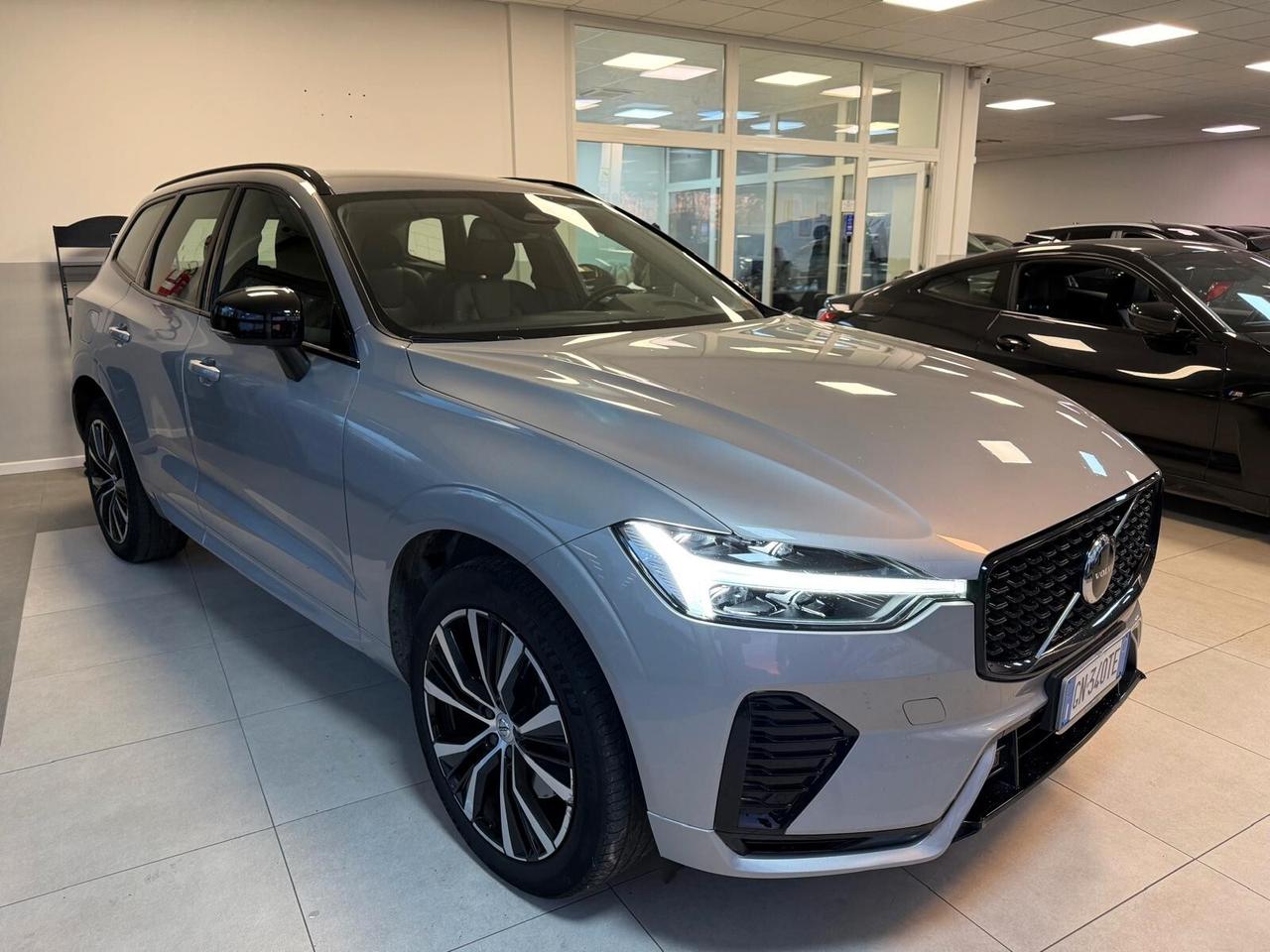 Volvo XC 60 XC60 B4 (d) AWD automatico Plus Dark