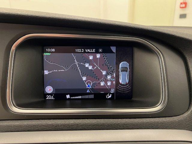 VOLVO V40 II - Cross Country 2.0 d2 my19