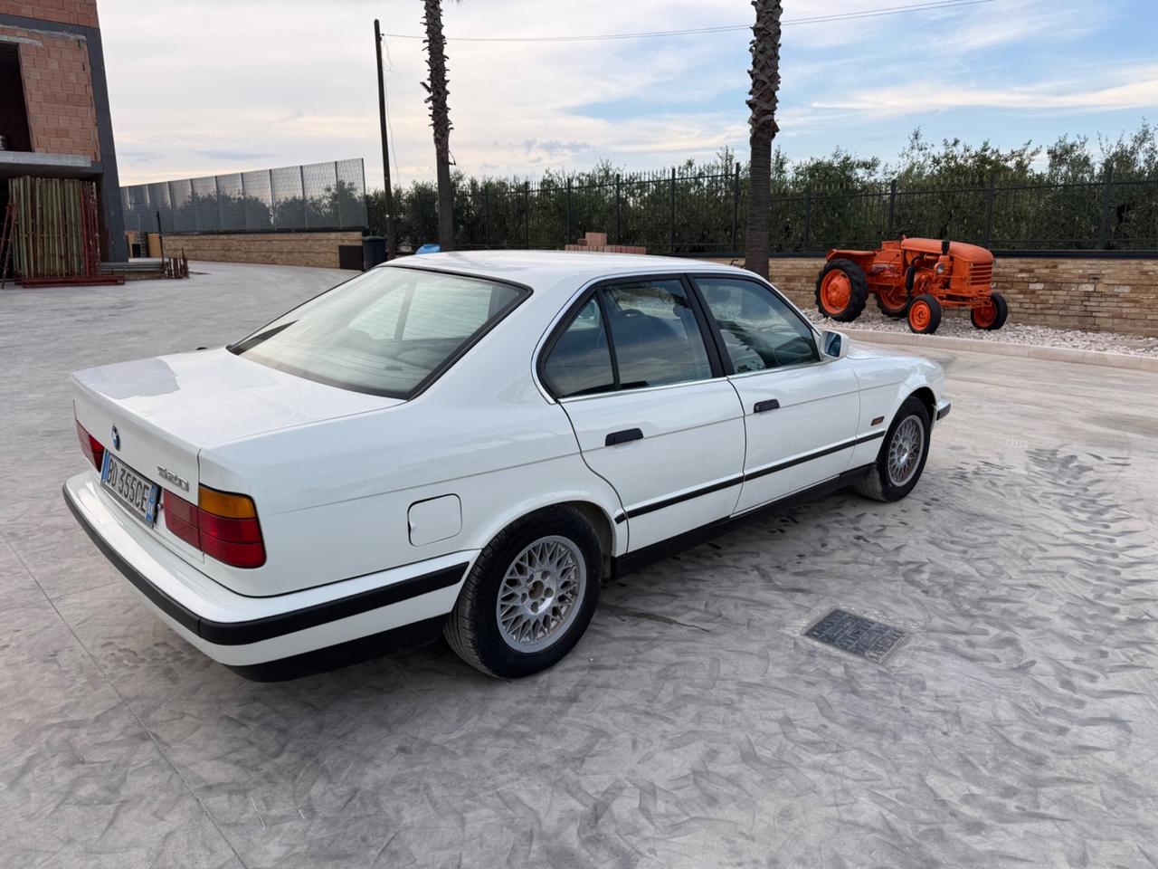 Trattore auto Bmw 520 520i 24V cat