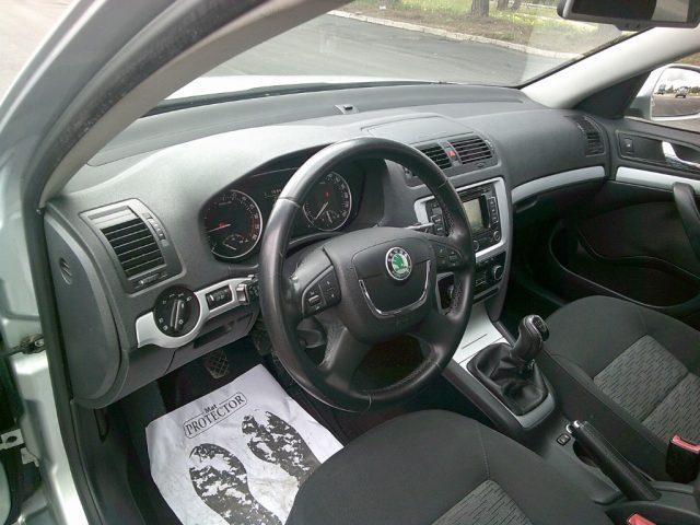 SKODA Octavia 1.6 TDI CR F.AP. Wagon Ambition