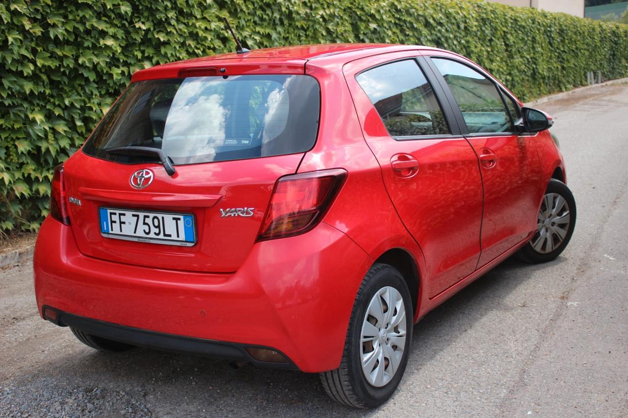 Toyota Yaris 1.0 5 porte