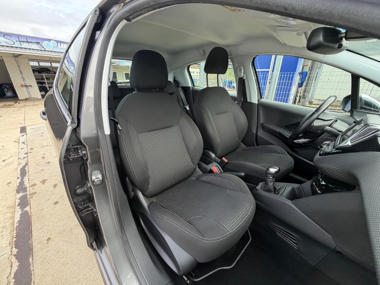 Peugeot 208 BlueHDi 100 S&S 5 porte Allure