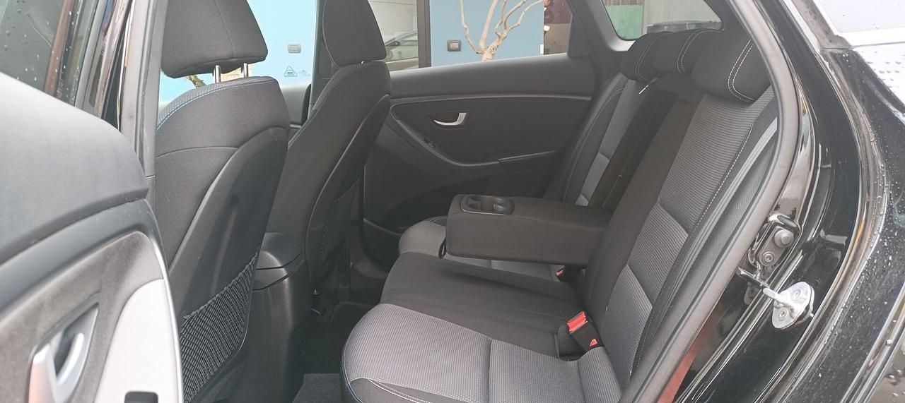 Hyundai i30 Wagon 1.6 CRDi SOLO 120MILA KM PREZZO SOTTO COSTO